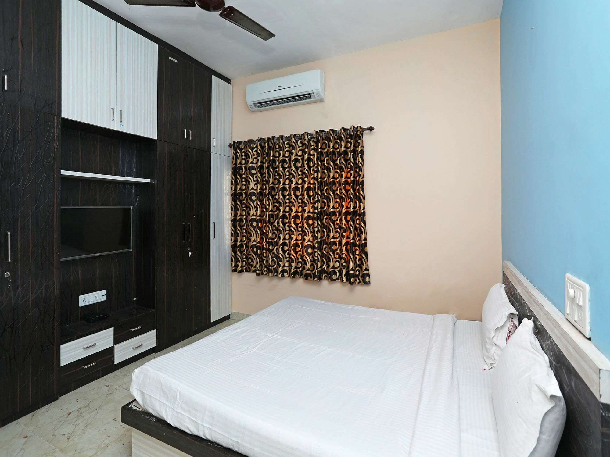 Oyo 10094 Elegant Hiran Magri Udaipur