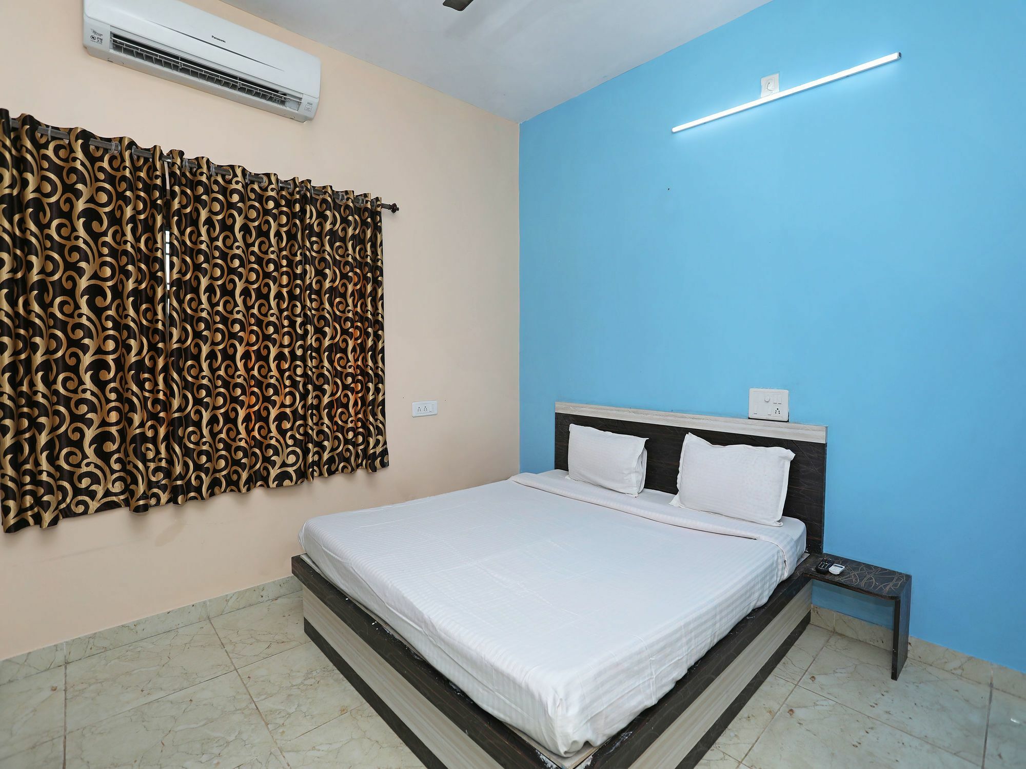 Oyo 10094 Elegant Hiran Magri Udaipur