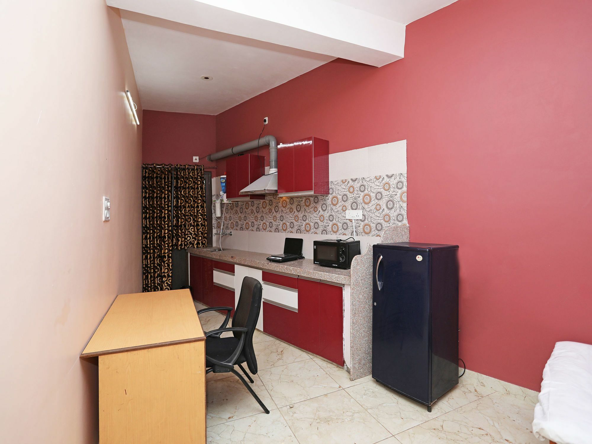 Oyo 10094 Elegant Hiran Magri Apartment Udaipur