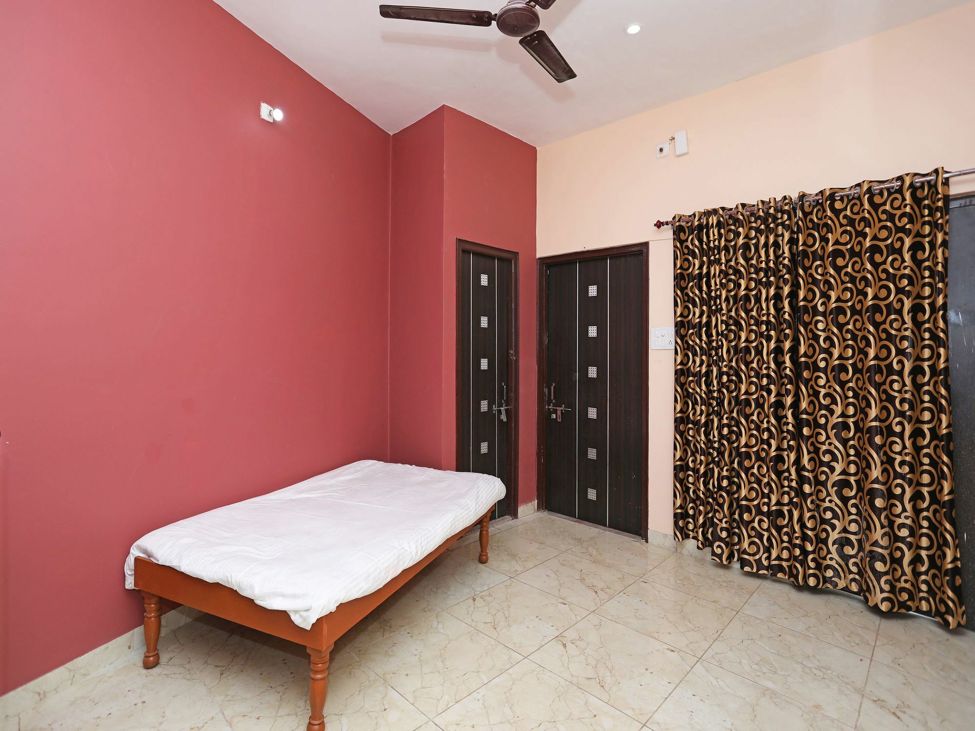 Apartment Oyo 10094 Elegant Hiran Magri